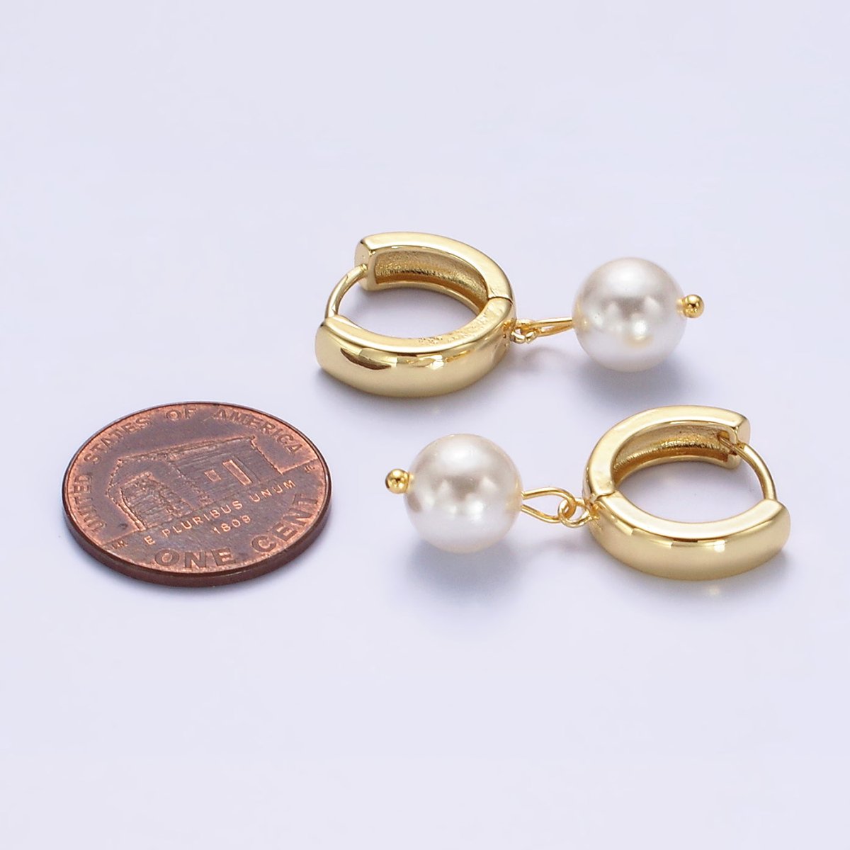 OS 14K Gold Filled Shell Pearl Drop Huggie Earrings Lever Back Hoop Earring | AE673 - DLUXCA