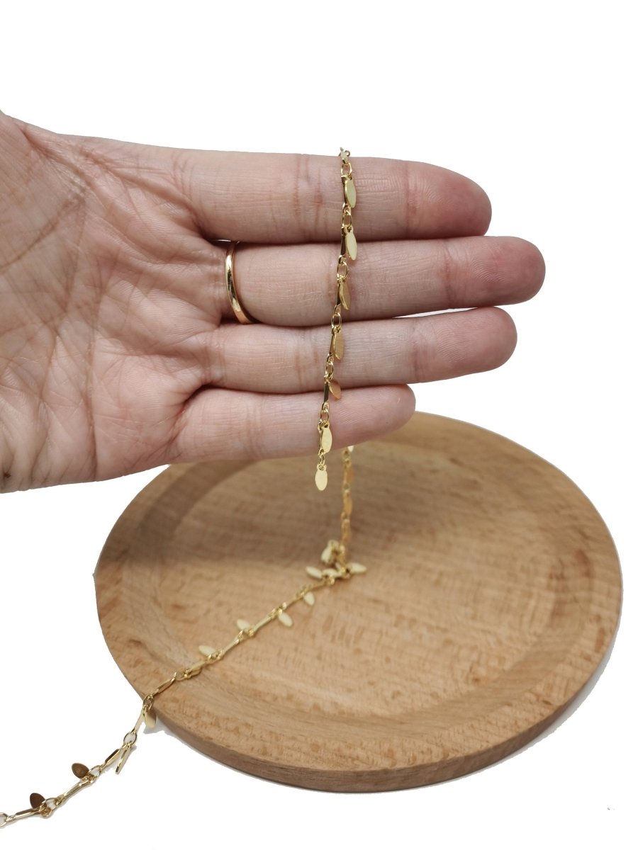 Oval Charm 16K Gold Filled Chain by Yard, Ellipse Oval Charm Chain by Yard, Wholesale Bulk Roll Chain for Jewelry Making, DESIGNED Link Chain | ROLL-012 Clearance Pricing - DLUXCA