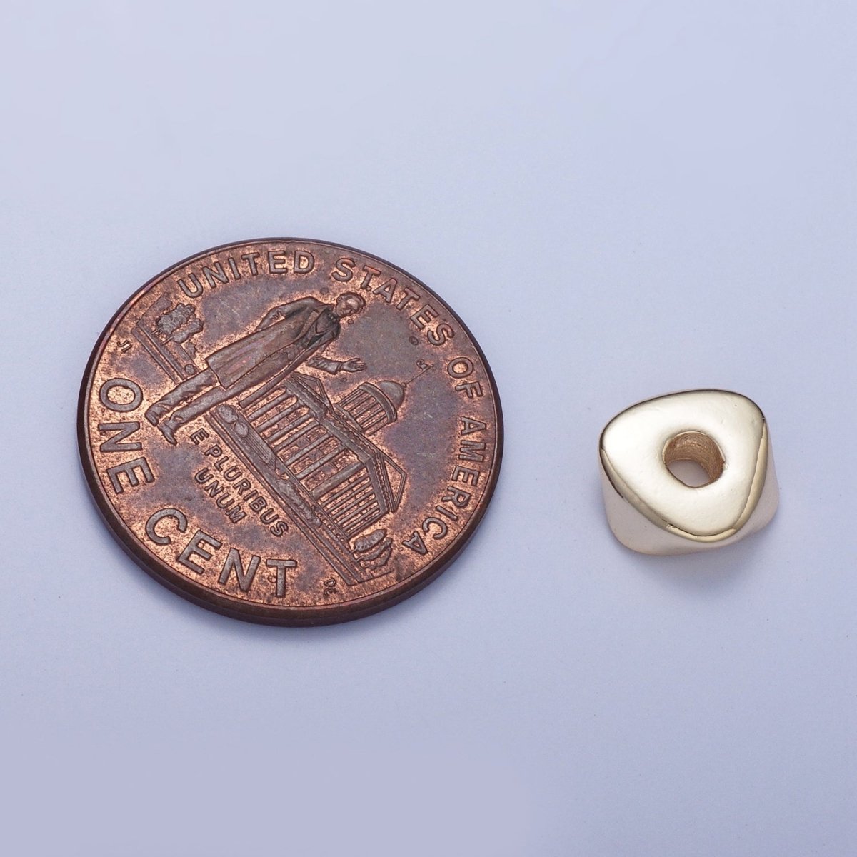 Pieces Pack 8.6mm Triangle Twist Geometric Spacer Beads Jewelry Component in Gold & Silver B-058 B-061 - DLUXCA