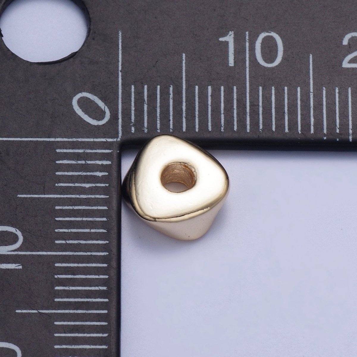 Pieces Pack 8.6mm Triangle Twist Geometric Spacer Beads Jewelry Component in Gold & Silver B-058 B-061 - DLUXCA