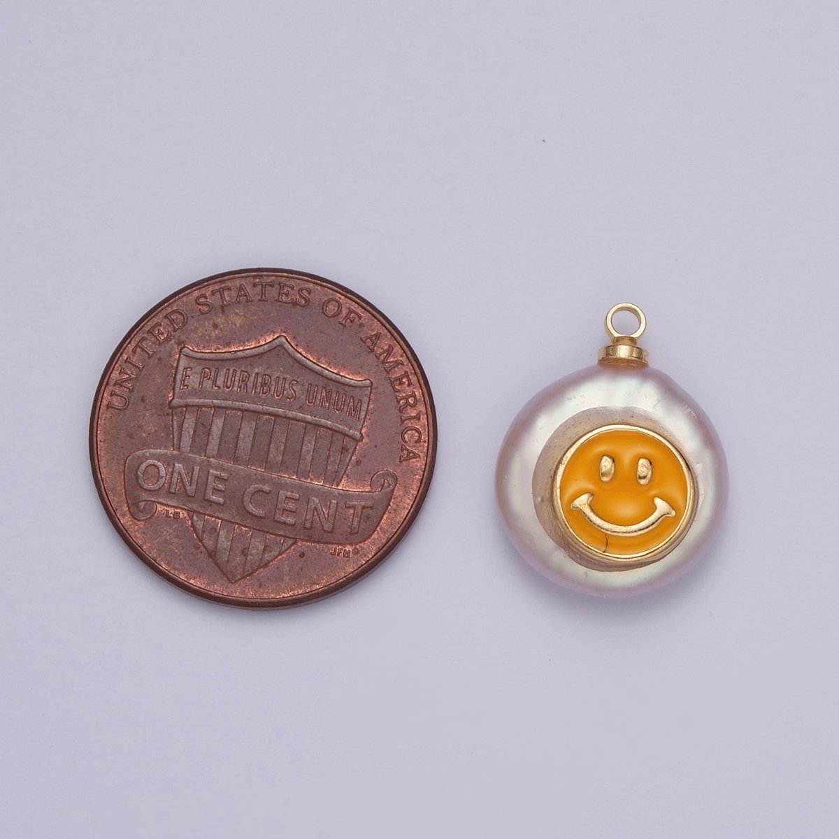 Round Smiley Face Enamel on Freshwater Pearl Charm For Jewelry Making | X-154 - DLUXCA