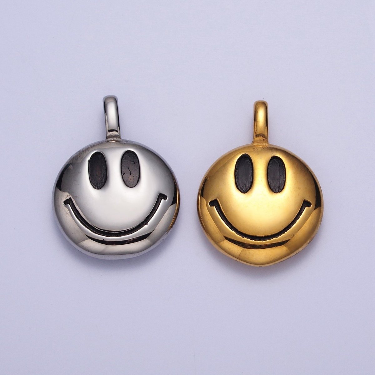 Round Smiley Face Stainless Steel Charm Pendant in Gold & Silver | X-661 X-662 - DLUXCA