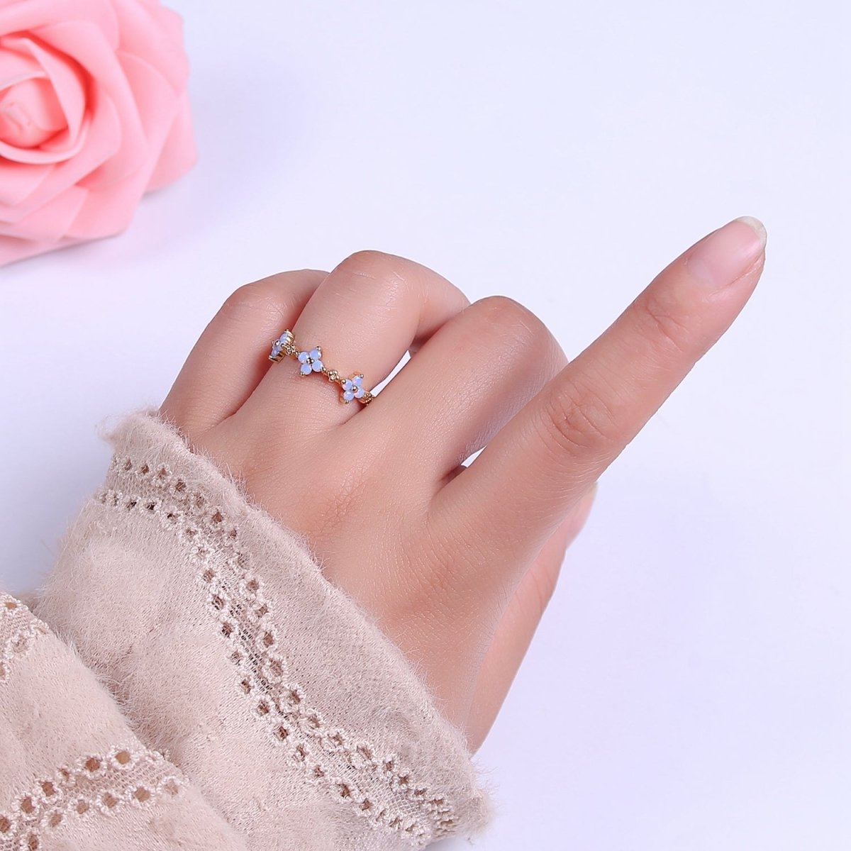 Rustic Flower Patch Gold Flower Ring Open Adjustable O-2036 - DLUXCA