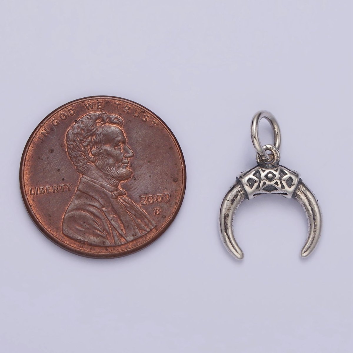 S925 Sterling Silver 17.5mm Elaborate Crescent Tusk Charm | SL-376 - DLUXCA