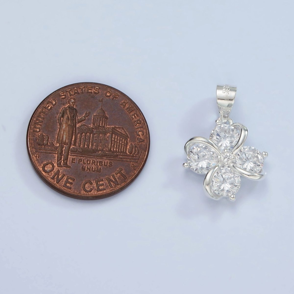 S925 Sterling Silver CZ Band Quatrefoil Clover Pendant | SL-470 - DLUXCA