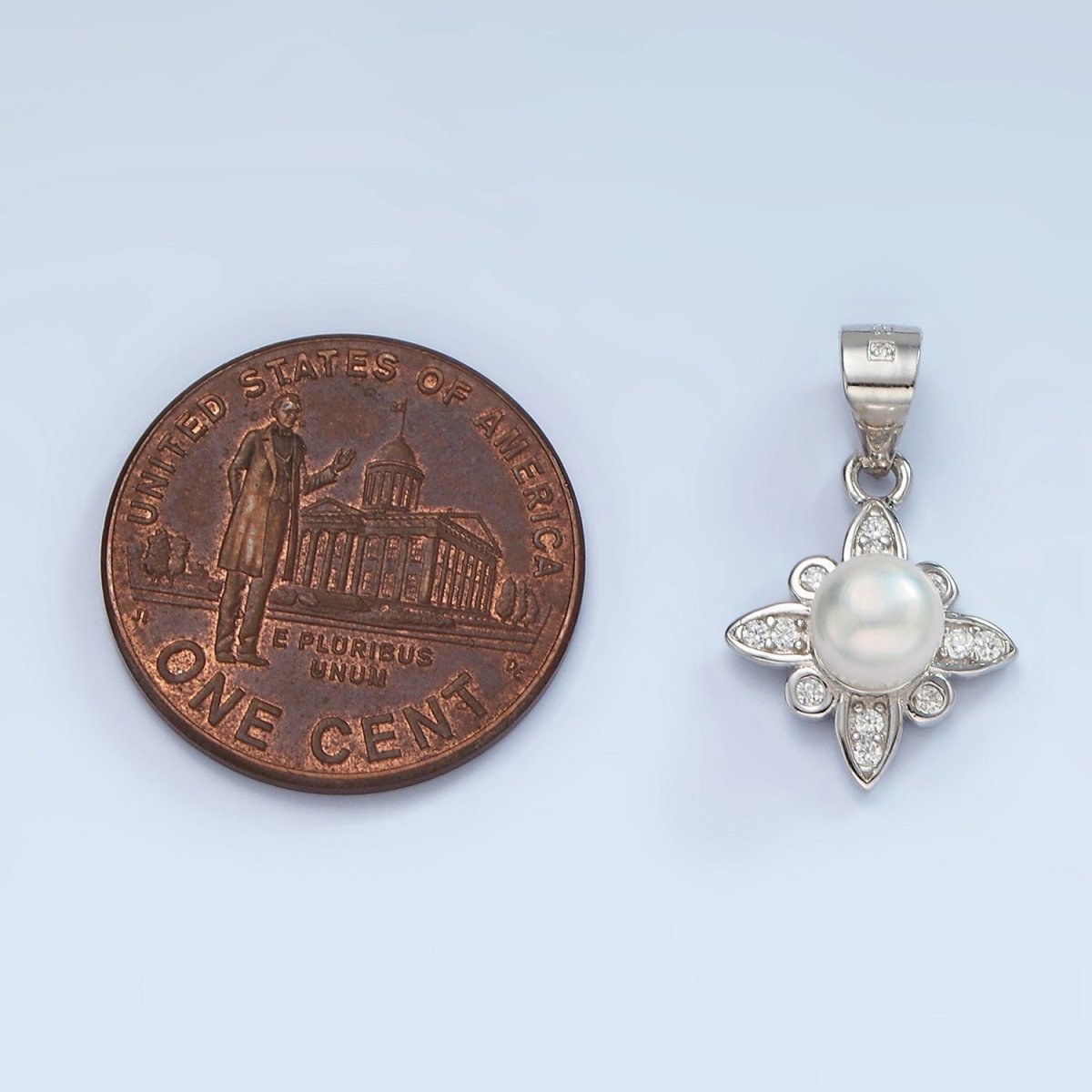 S925 Sterling Silver Pearl Micro Paved CZ Celestial Star Pendant | SL-444 - DLUXCA