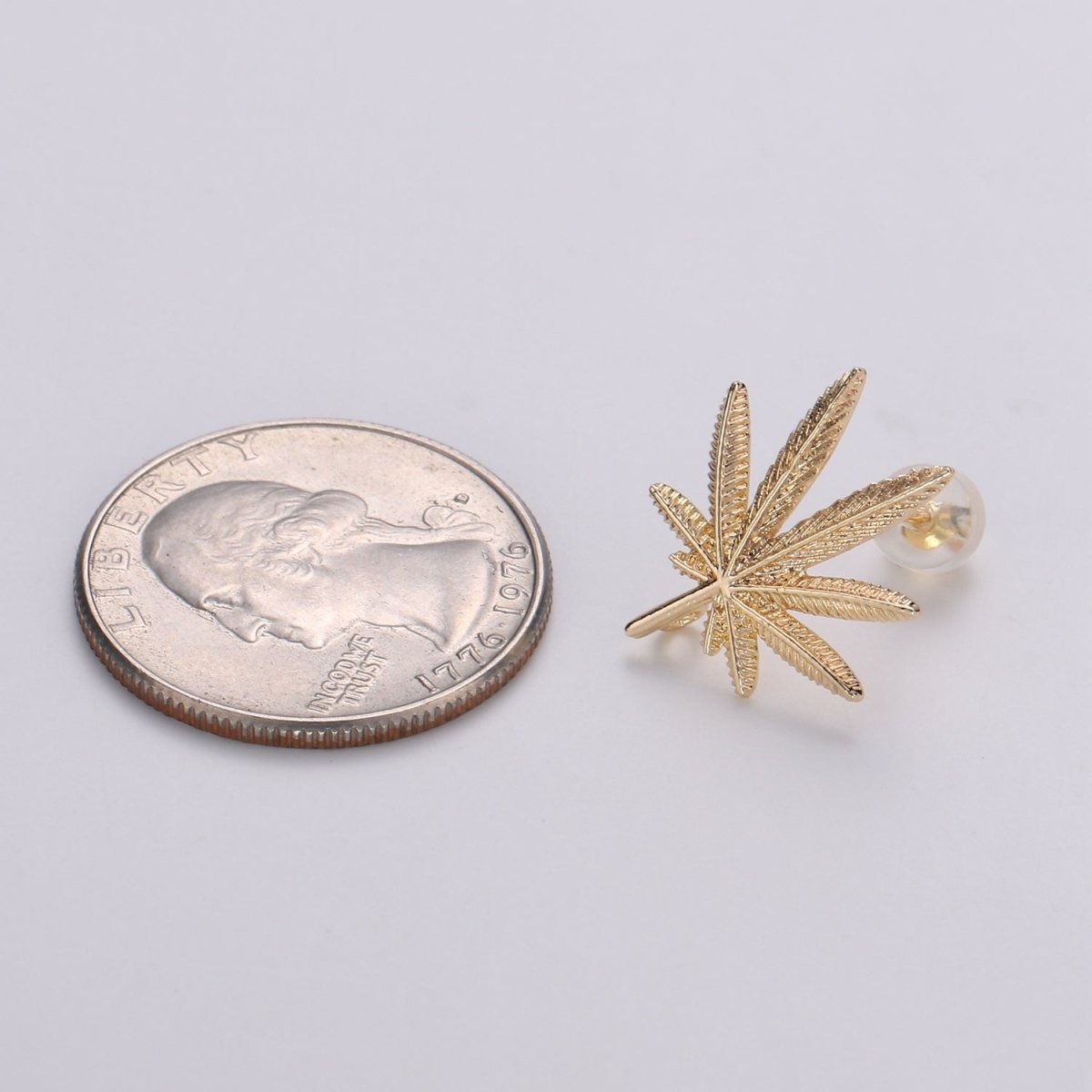 Simple Gold Weed or Marijuana Leaf Gold Filled Earring Studs L-014 - DLUXCA