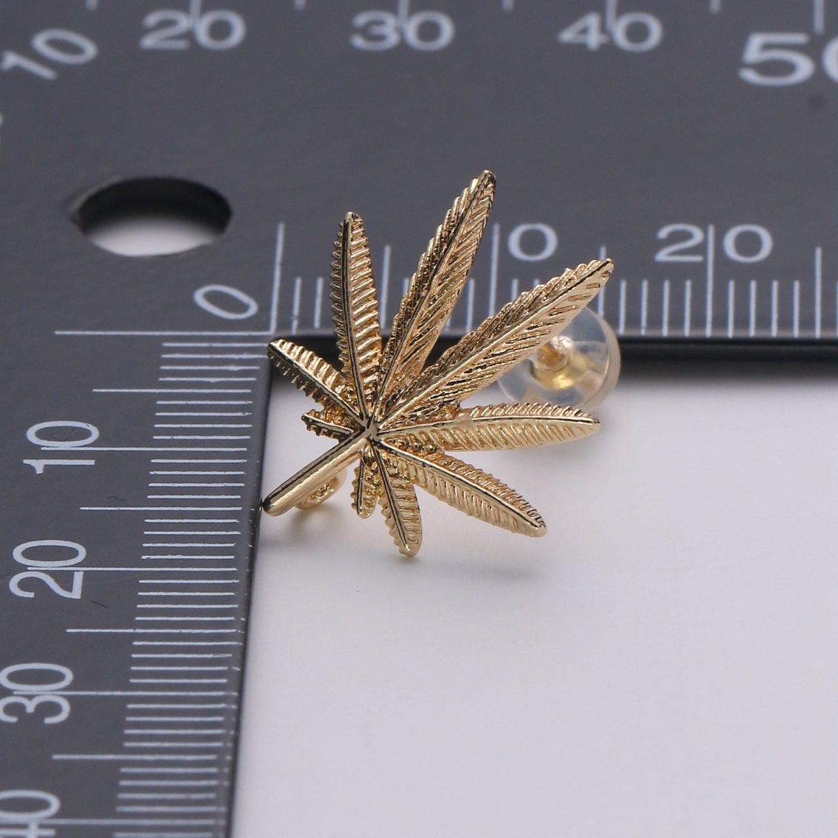 Simple Gold Weed or Marijuana Leaf Gold Filled Earring Studs L-014 - DLUXCA