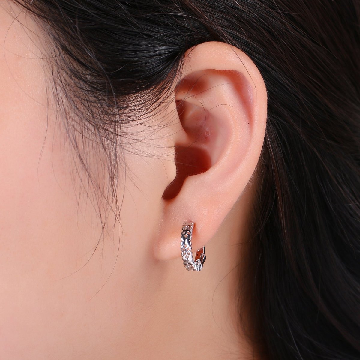 Simple Minimalist Gold Filled Huggies K-662-K-664 - DLUXCA