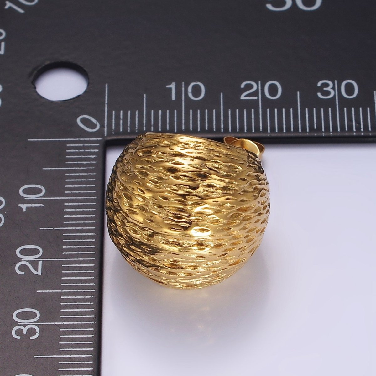 Stainless Steel 20mm Hammered Line-Textured Wide Dome C-Shaped Hoop Earrings | AE414 - DLUXCA