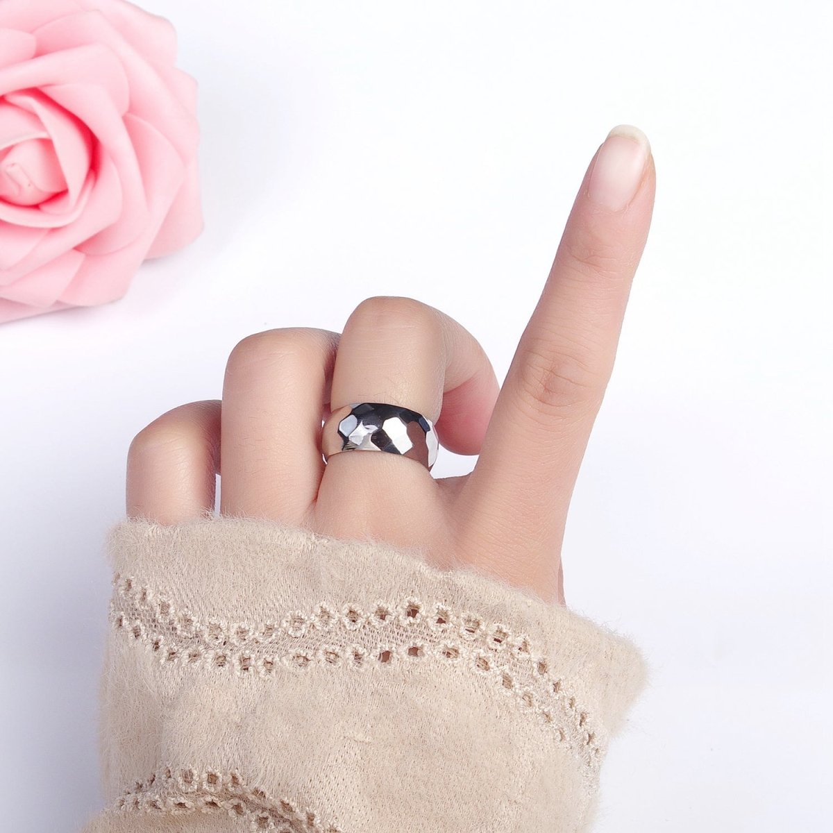 Stainless Steel Chunky Hammered Minimalist Band Ring in Gold & Silver | O-1649~O-1656 - DLUXCA