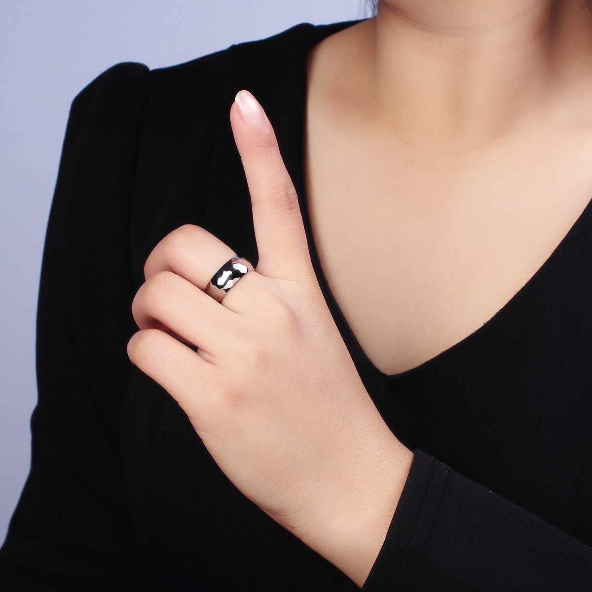 Stainless Steel Chunky Hammered Minimalist Band Ring in Gold & Silver | O-1649~O-1656 - DLUXCA