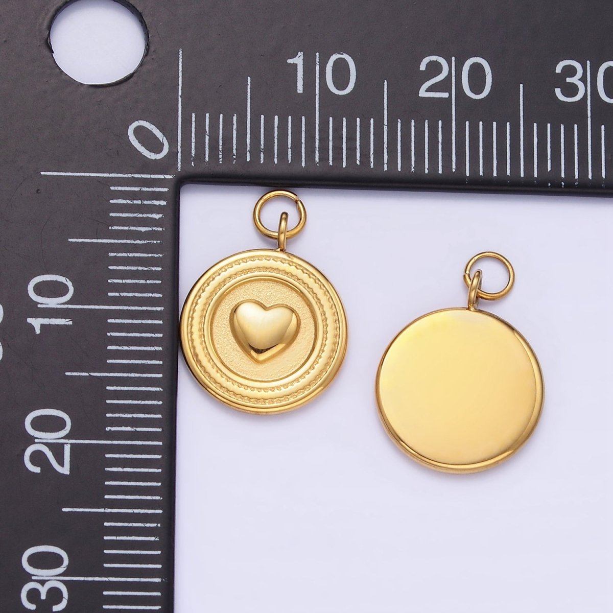Stainless Steel Heart Minimalist Round Charm | P973 - DLUXCA