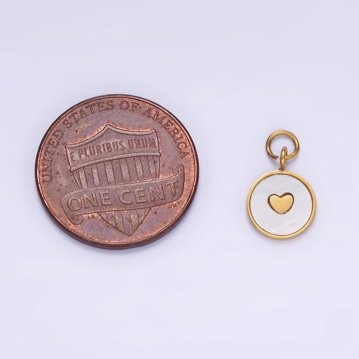 Stainless Steel Heart Shell Pearl Bezel Round Charm | P972 - DLUXCA
