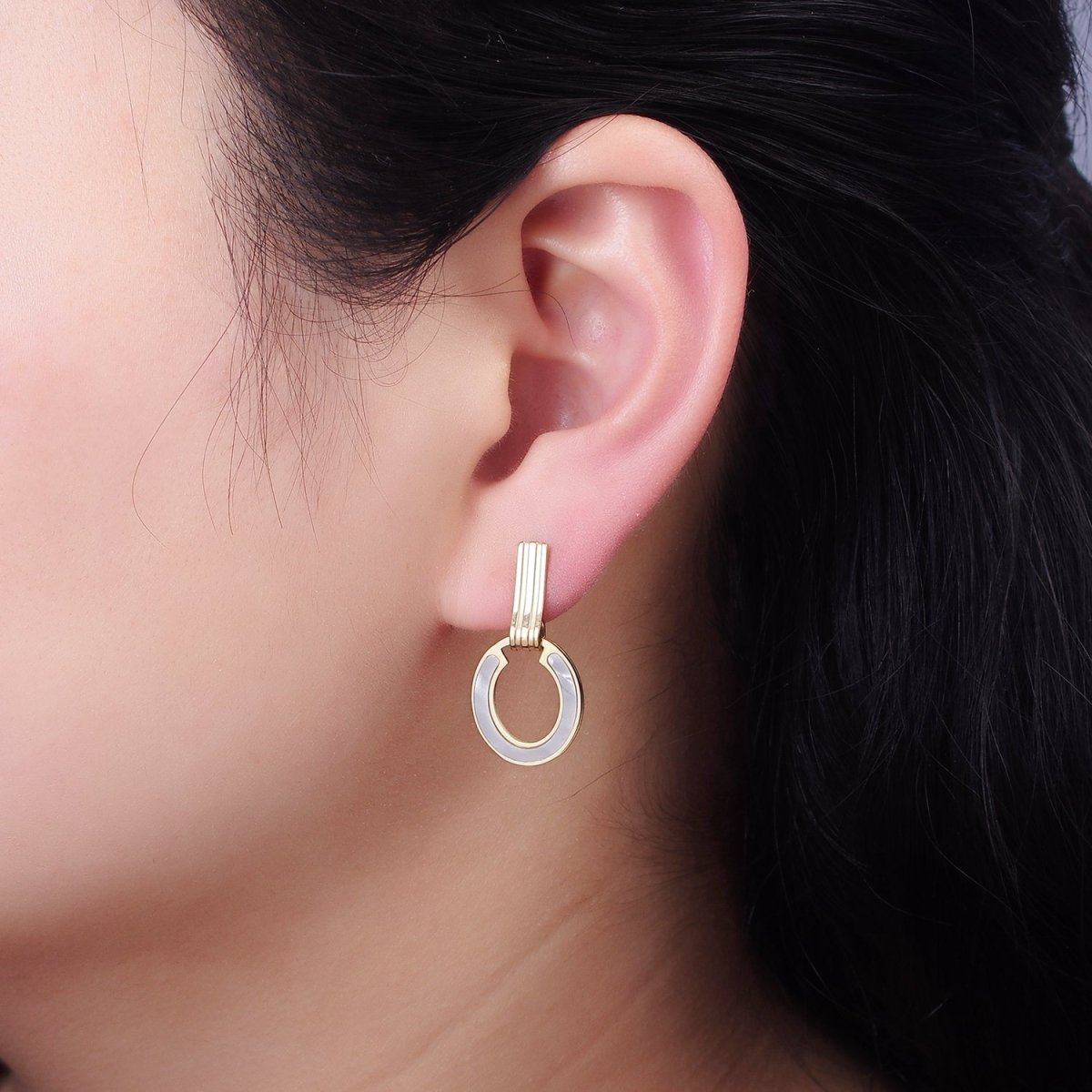 Stainless Steel Shell Pearl Oval Multiple Lined Stud Earrings | AB1154 - DLUXCA