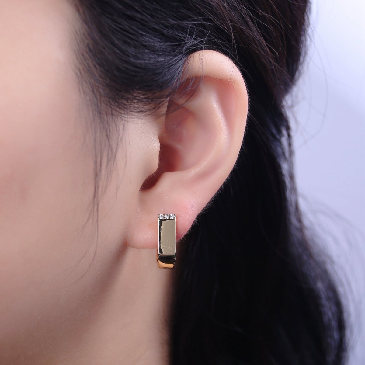 Thick Gold Hoop Earring - Oval Hoop Earring - Gold Statement Earrings -Hypoallergenic Gold Trendy Jewelry - Minimalist Hoop Jewelry T-296 - DLUXCA