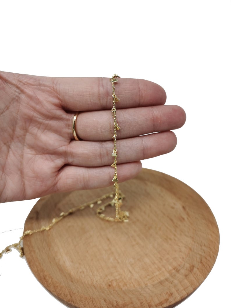 Triangle Charm 16K Gold Filled Chain by Yard, Wholesale Bulk Roll Chain For Jewelry Making, DESIGNED Chain | ROLL-017 Clearance Pricing - DLUXCA