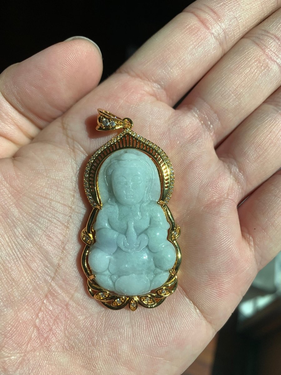 Vintage 24k Gold Vermeil Pendant Green Jadeite Jade Guan Yin Necklace Pendant, Kwan Yin Buddha Pendant for Religious Jewelry O-149 - DLUXCA