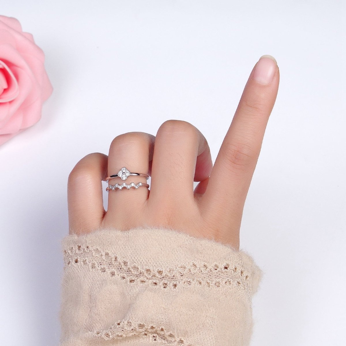 White Gold Filled Clear Quatrefoil Micro Paved CZ Double Band Silver Ring | Y-581 - DLUXCA