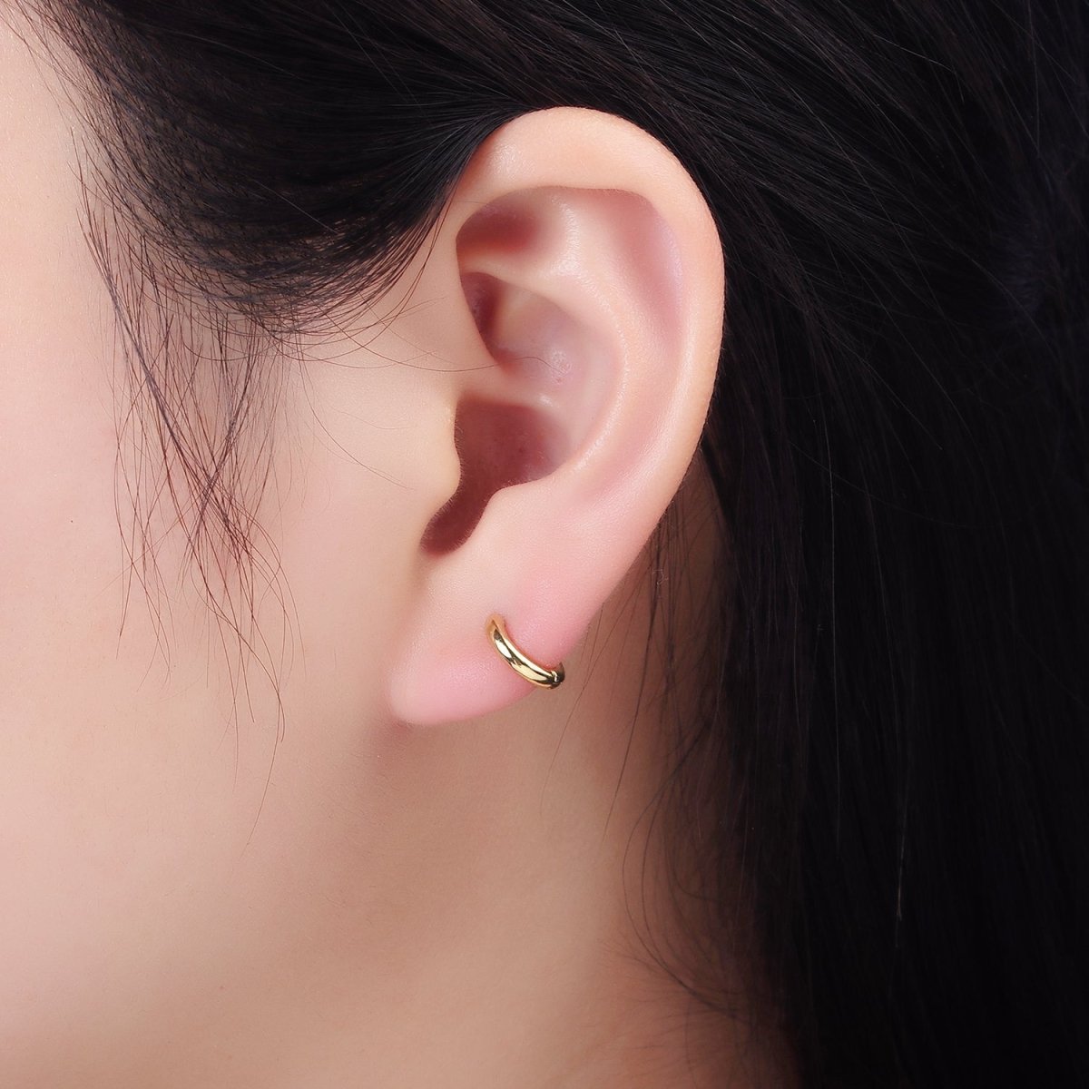 14K Gold Filled 10mm Minimalist Huggie Earring in Gold & Silver | Q028 Q029 - DLUXCA