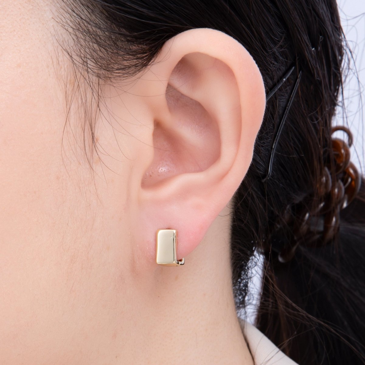 14K Gold Filled 10mm Minimalist Rectangle Cartilage Huggie | EARRINGS - 00250 - DLUXCA