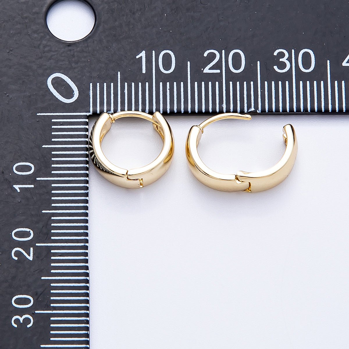 14K Gold Filled 11.5mm Wide Minimalist Cartilage Huggie | Earrings - 00197 - DLUXCA