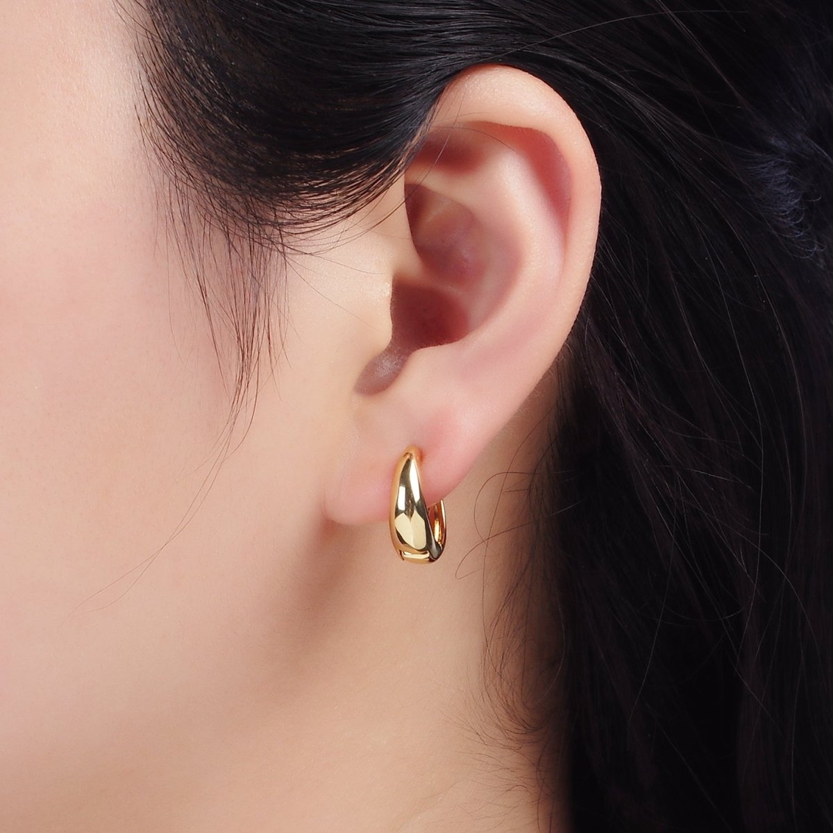 14K Gold Filled 15mm Minimalist Dome Huggie Earrings | P213 - DLUXCA