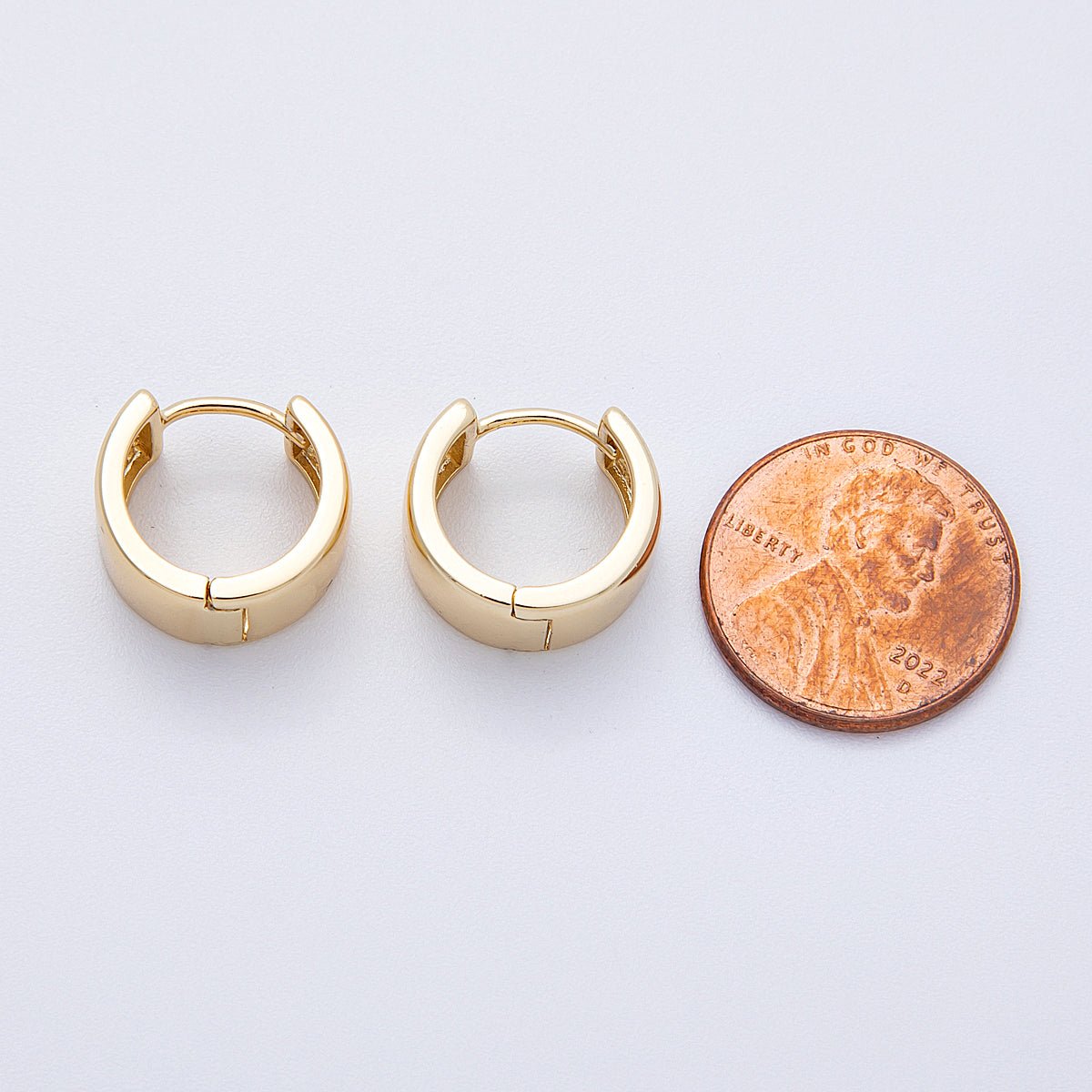 14K Gold Filled 15mm Minimalist Plain Wide Huggie Earrings | EARRINGS - 00181 - DLUXCA