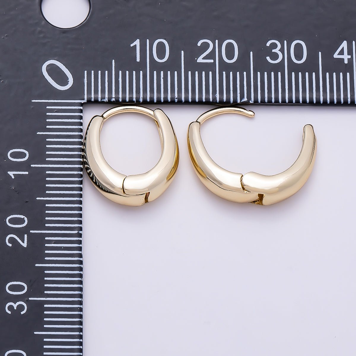 14K Gold Filled 16mm Minimalist Dome U-Shaped Oblong Hoop | Earrings-00698 - DLUXCA