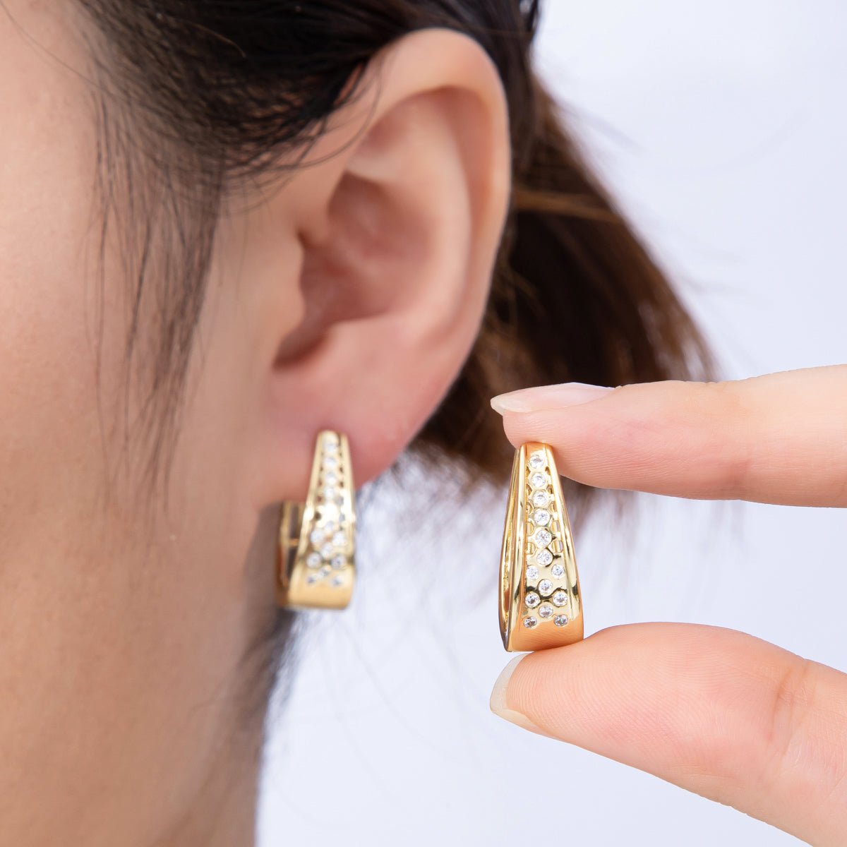 14K Gold Filled 21mm Clear CZ Dotted Open Wide Oblong Hoops | Earrings - 00175 - DLUXCA