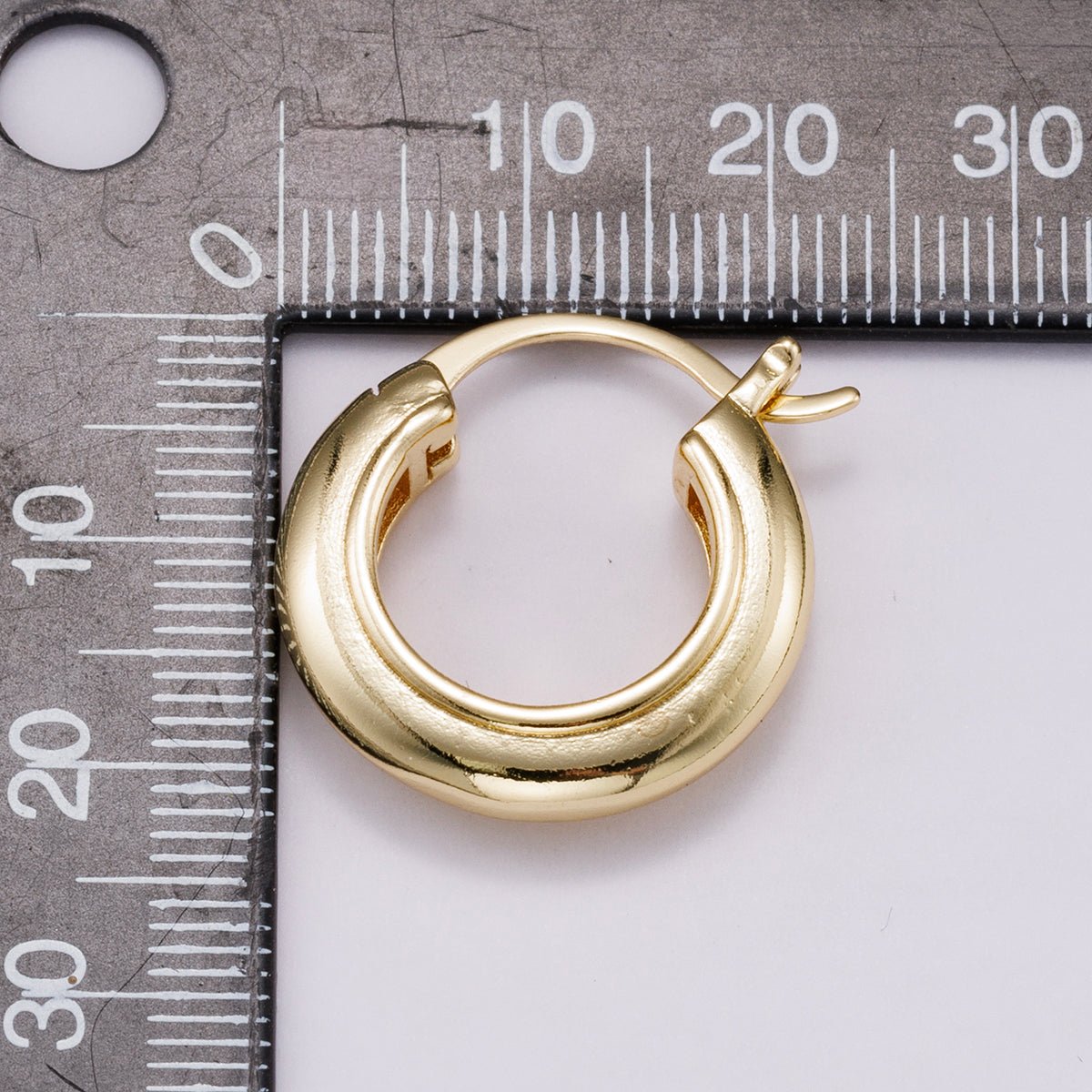 14K Gold Filled 23mm Minimalist Lined Dome Latch Hoop Earrings in Gold & Silver | Earrings - 00318 Earrings - 00319 - DLUXCA