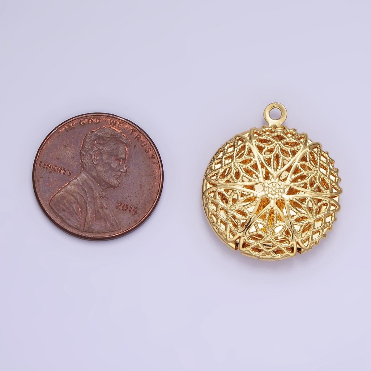 14K Gold Filled Flower Filigree Round Locket Charm in Gold & Silver | H242 - DLUXCA