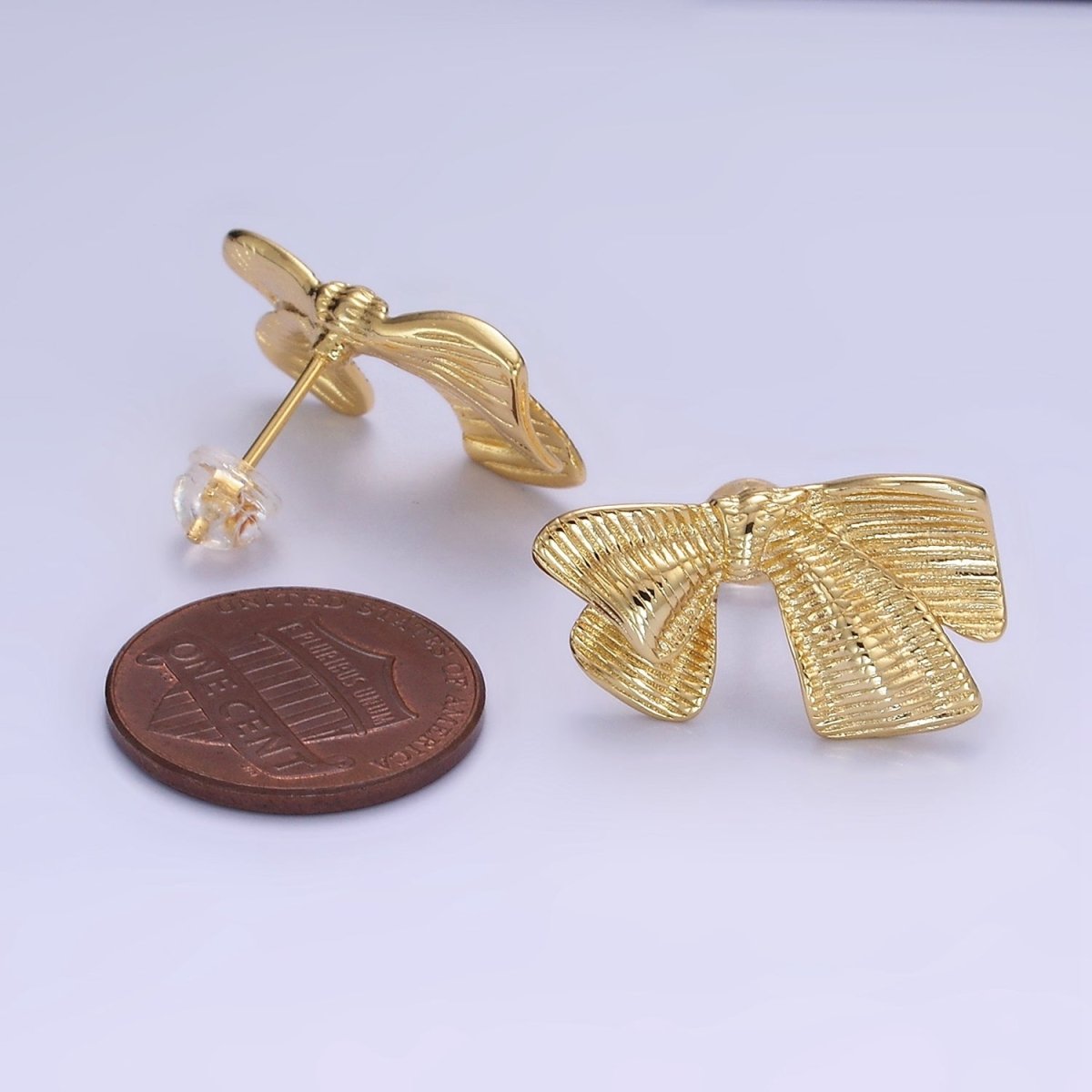 14K Gold Filled Line-Textured Ribbon Bow Stud Earrings | P503 - DLUXCA