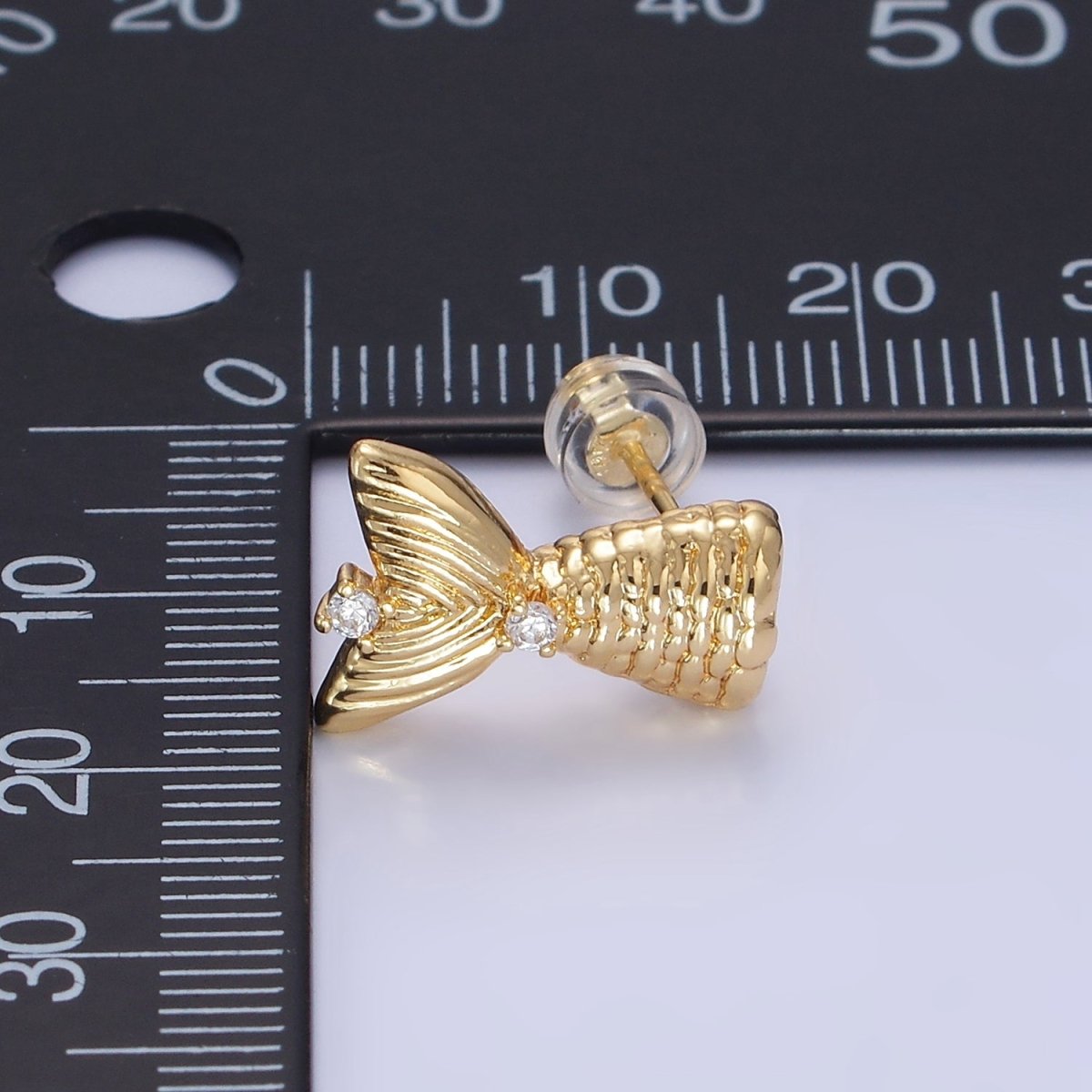 14K Gold Filled Textured Mermaid Fish Tail CZ Stud Earrings | Q231 - DLUXCA