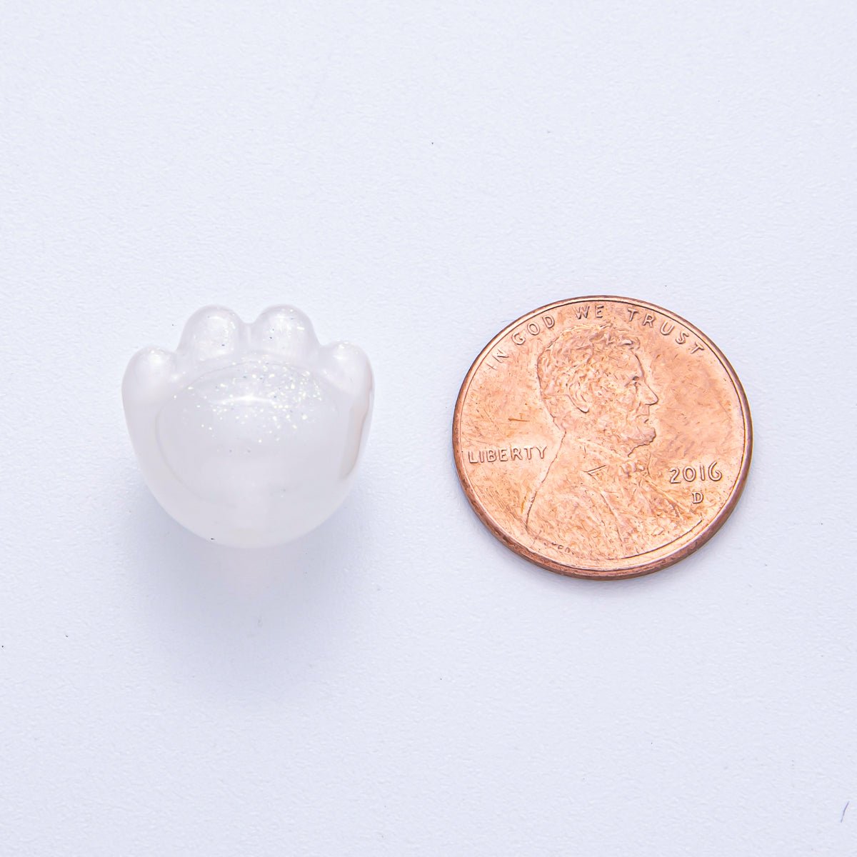 15mm Grey, Red, Blue, Green, Pink, White, Purple Glitter Resin Paw Print Pet Animal Bead | B653 - B657 - DLUXCA