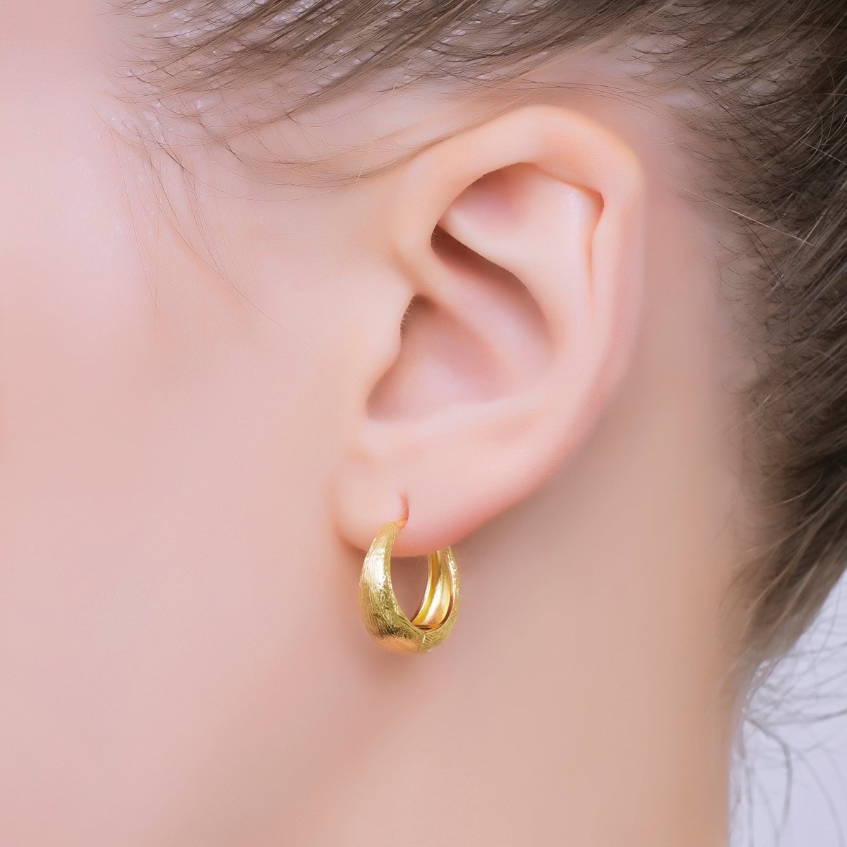 16.5 mm Minimalist Textured Dome Lever Back Huggie Earrings in Gold & Silver | AJ - 102 AJ - 116 - DLUXCA