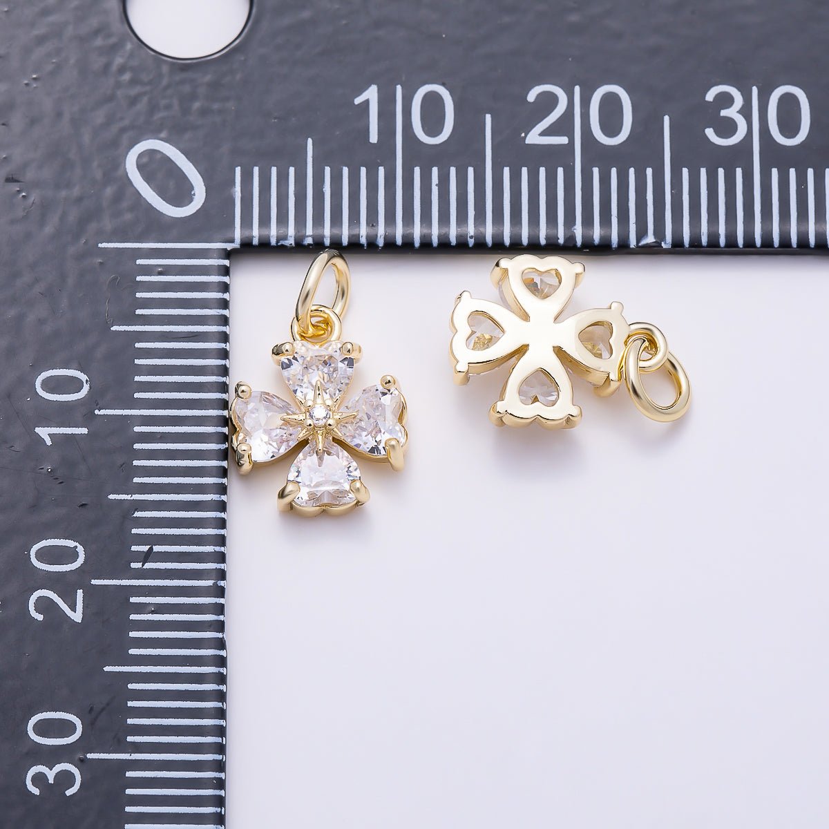 16K Gold Filled 12mm Heart CZ Starburst Four-Leaf Clover Charm | Charms-01623 - DLUXCA