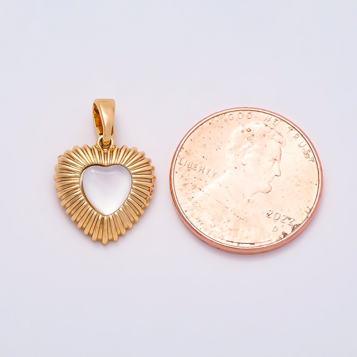 16K Gold Filled 13mm Shell Pearl Ribbed Textured Heart Pendant | Charms-01364 - DLUXCA