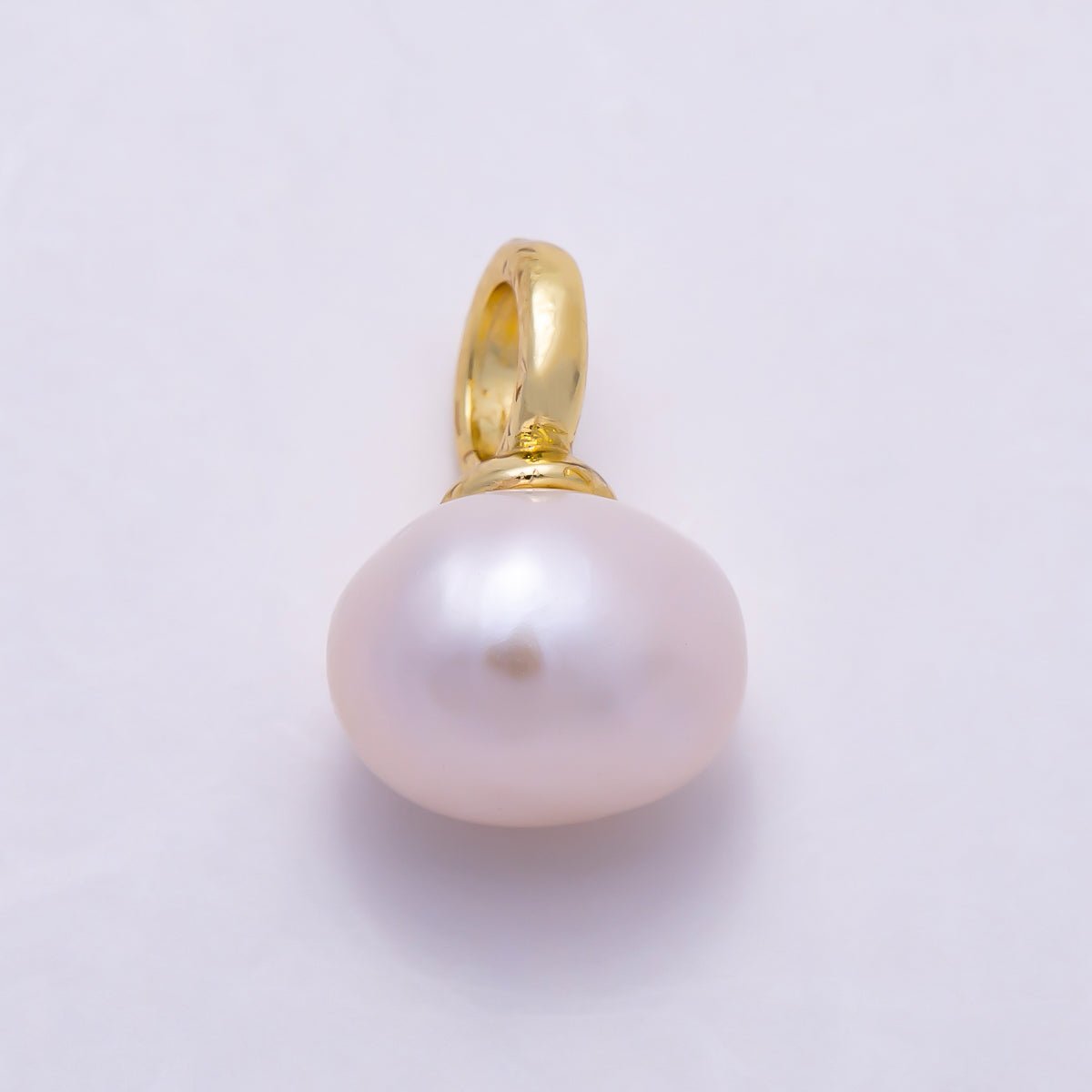 16K Gold Filled 13mm White Oval Shell Pearl Drop Pendant | Charms-01591 - DLUXCA