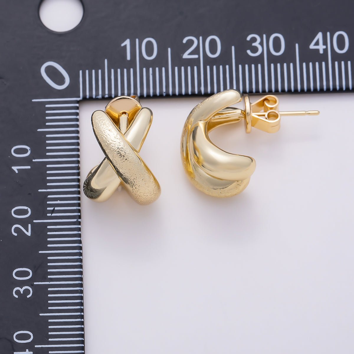 16K Gold Filled 15mm X Claw Double Band Textured C-Shaped Hoop | Earrings-00786 - DLUXCA
