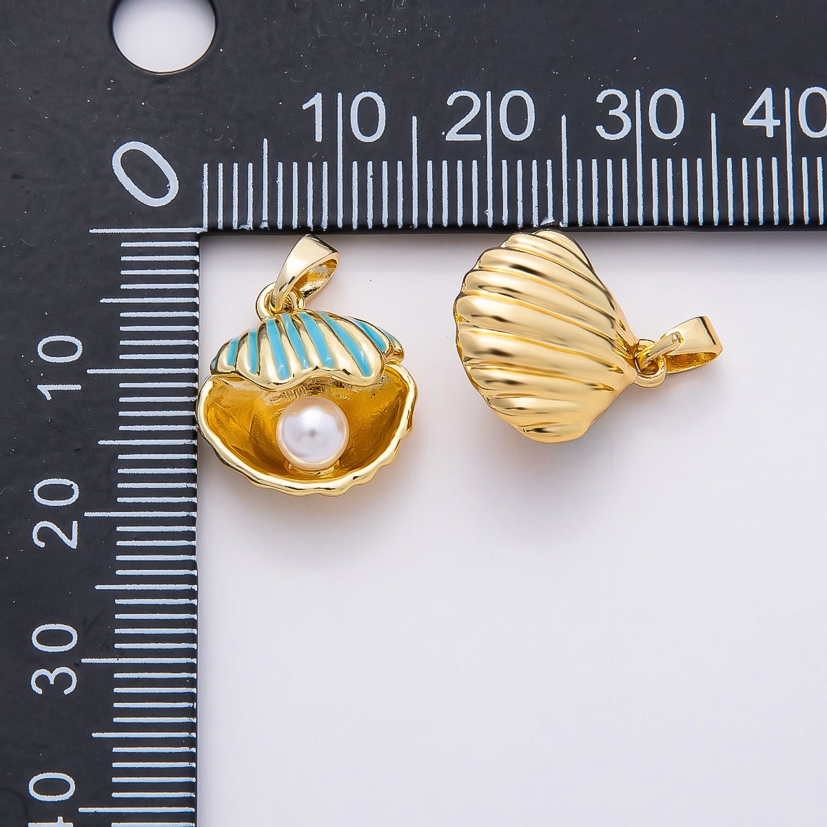 16K Gold Filled 16mm Blue Enamel Shell Pearl Clam Shell Pendant | Charms - 00809 - DLUXCA