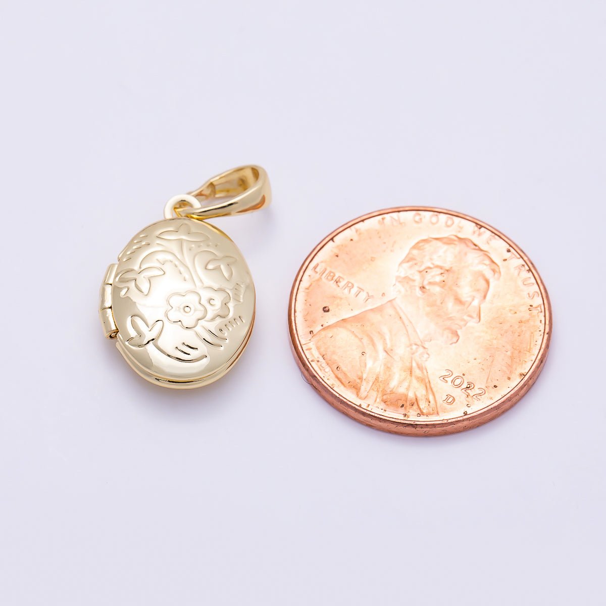 16K Gold Filled 16mm Flower Engraved Oval Locket Pendant | Charms-01382 - DLUXCA