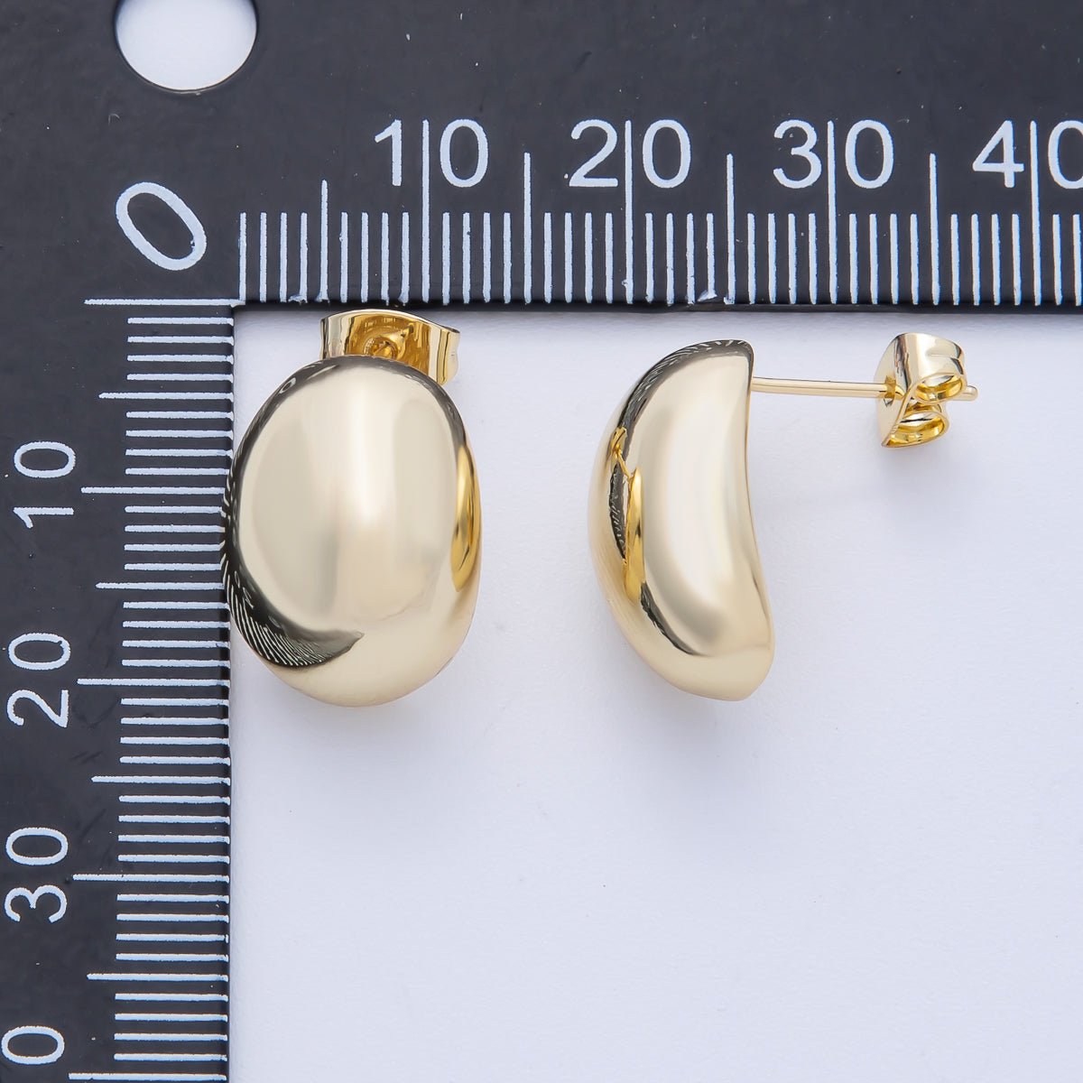 16K Gold Filled 17.7mm Minimalist Geometric Oval Dome Stud | Earrings - 00219 - DLUXCA
