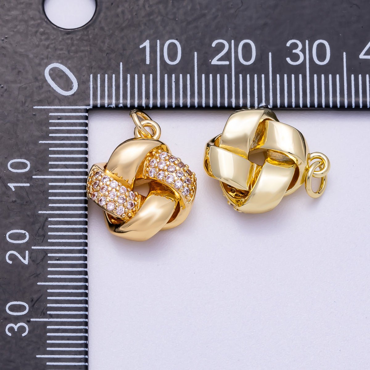 16K Gold Filled 17mm Micro Paved CZ Geometric Knot Round Charm | Charms - 00576 - DLUXCA