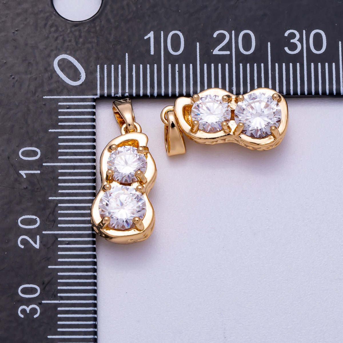 16K Gold Filled 18mm Clear CZ Bezel Double Eight Pendant | Charms - 00581 - DLUXCA