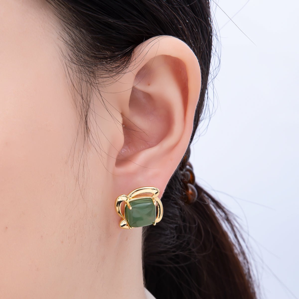 16K Gold Filled 18mm Green Aventurine Gemstone Flower Geometric Circular Stud Earrings | Earrings - 00347 - DLUXCA