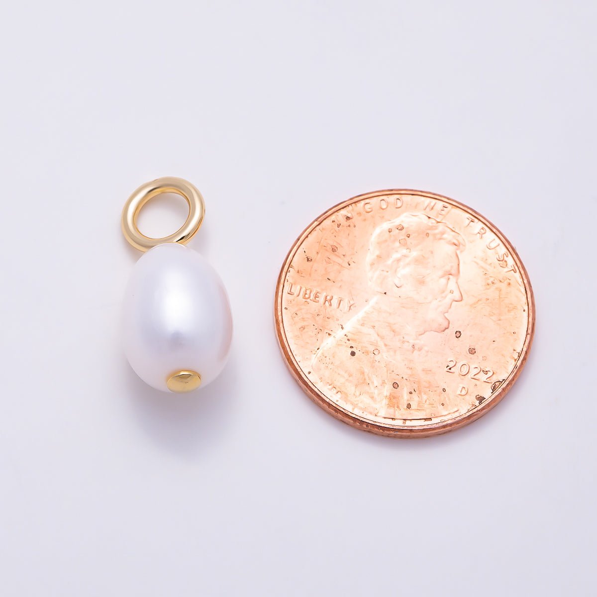 16K Gold Filled 18mm White Shell Pearl Oval Drop Pendant | Charms-01396 - DLUXCA