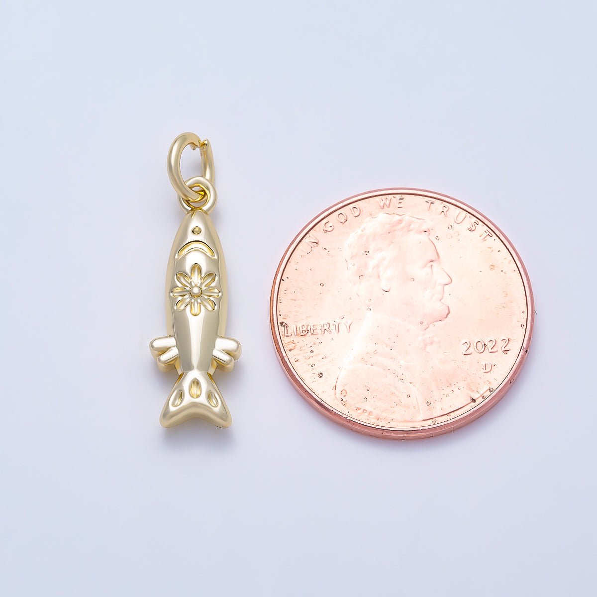 16K Gold Filled 19mm Floral Engraved 3D Puffy Fish Ocean Charm | Charms-01642 - DLUXCA