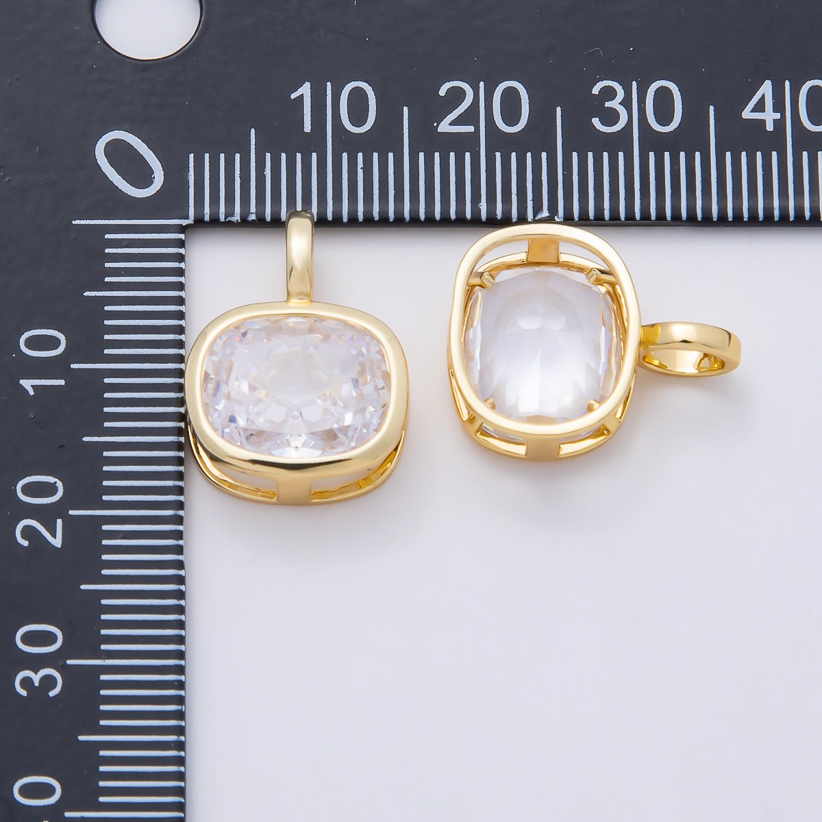 16K Gold Filled 19mm Rounded Baguette CZ Bezel Pendant | Charms-01041 - DLUXCA