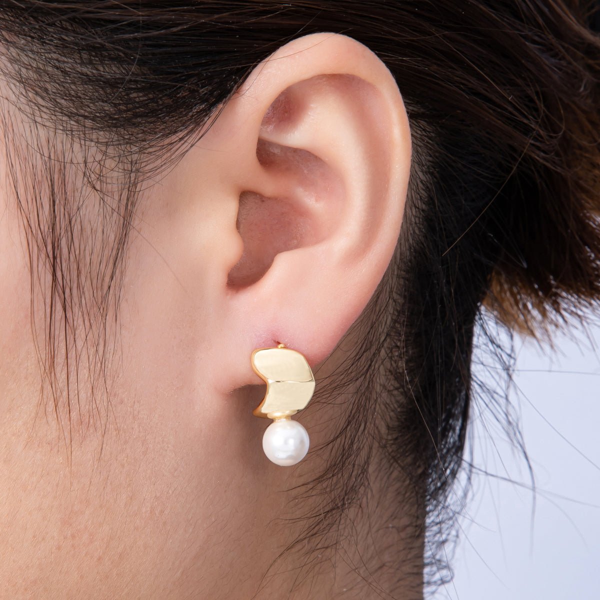 16K Gold Filled 19mm Shell Pearl Wide Molten Drop Stud Earrings | Earrings - 00139 - DLUXCA